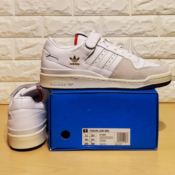Adidas Forum 84 Low x SNS OriginalsSneakersnStuff Mens 11 Cloud White GY1903